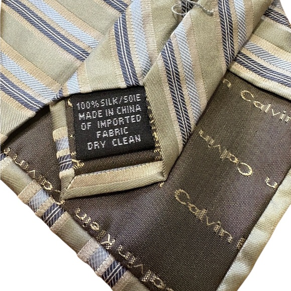 Calvin Klein Silk Tie Sage‎ And Blue Stripes Men Necktie 56 x 3.25 - Picture 5 of 5